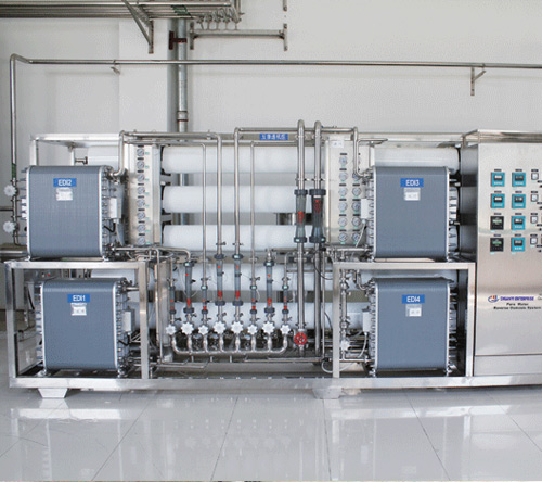 長沙鑫本藥業(yè)EDI超純水處理設備
